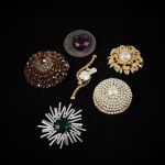 1576 3264 BROOCHES